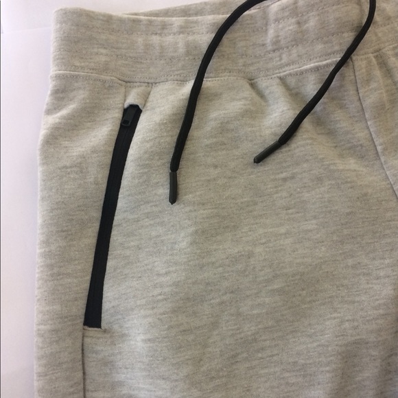 Men’s slim fit  zip pocket jogger sweatpants NWT - Picture 3 of 5